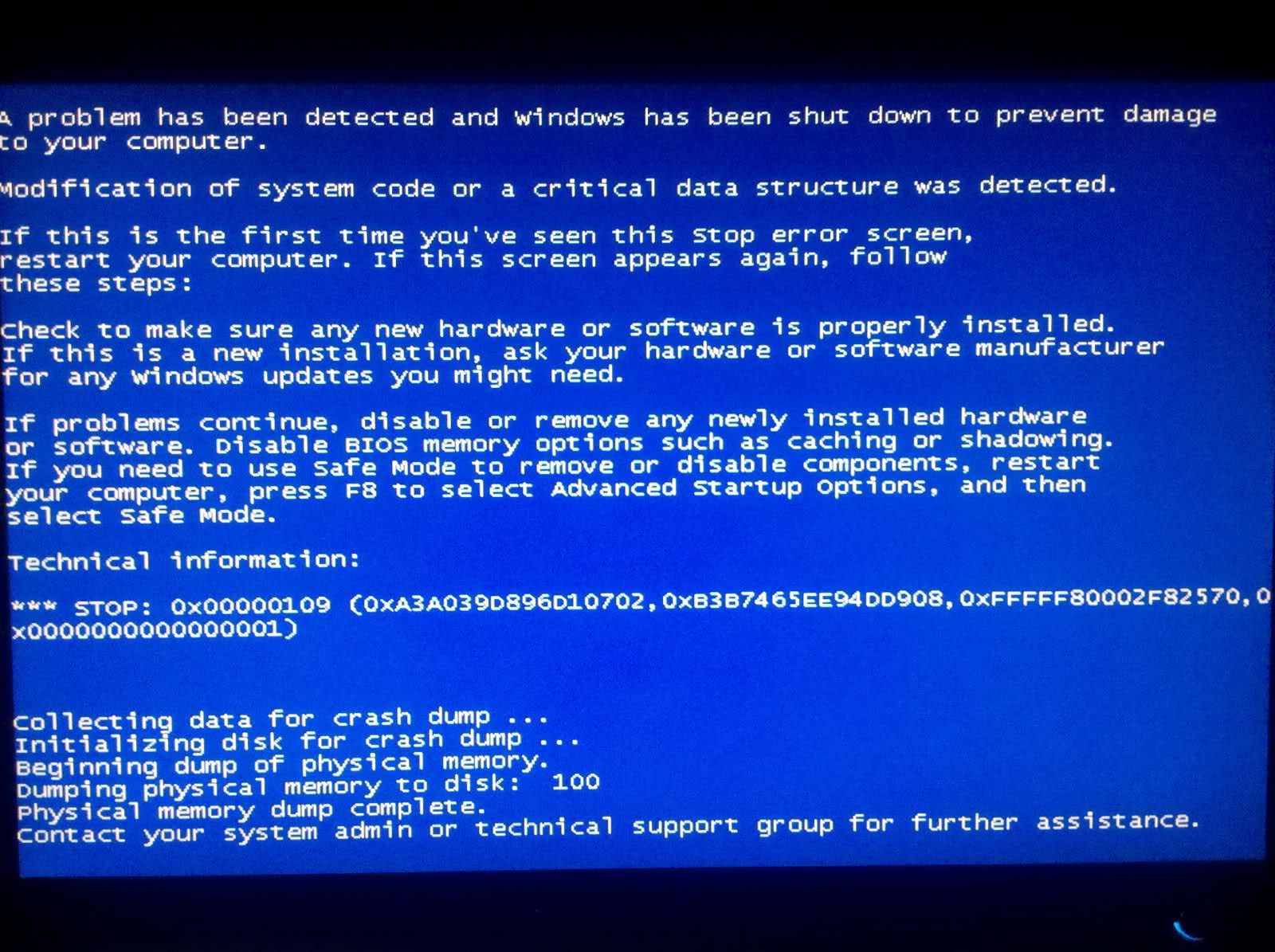 Niektórzy użytkownicy systemu Windows zgłaszali ten błąd, który zwykle pojawia się na ekranie podczas inicjalizacji systemu:
